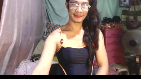 KENNY DOLL online show from June 23, 2026, 6:33 am