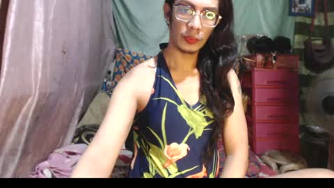 KENNY DOLL online show from June 29, 2026, 5:57 am