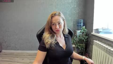 Snapshot of goddessssssssssss chatting on June 11, 2026, 6:44 am goddessssssssssss online show from June 11, 2026, 6:44 am