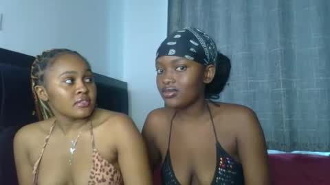 Snapshot of godess_lunah chatting on May 13, 2026, 8:23 am godess_lunah online show from May 13, 2026, 8:23 am