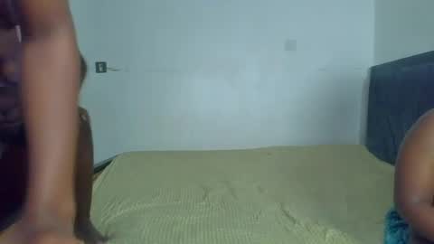 Snapshot of godess_lunah chatting on August 7, 2026, 10:23 pm godess_lunah online show from August 7, 2026, 10:23 pm