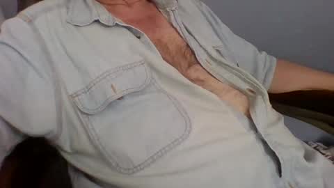 Snapshot of godfather943 chatting on July 22, 2026, 12:35 am godfather943 online show from July 22, 2026, 12:35 am