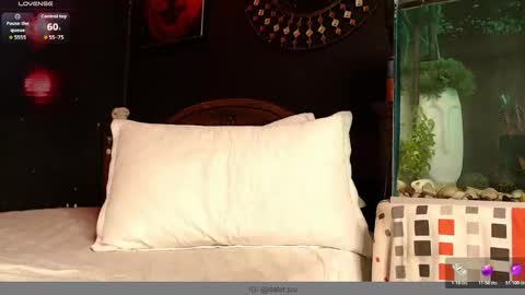 Snapshot of godly_huan chatting on January 9, 2026, 5:21 am HUAN online show from January 9, 2026, 5:21 am