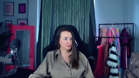 Snapshot of golden_dragones chatting on April 19, 2026, 9:08 am Gloria online show from April 19, 2026, 9:08 am