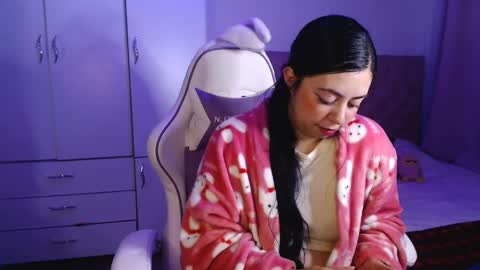 golden_gingerkitty online show from January 8, 2025, 5:05 am