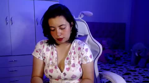 golden_gingerkitty online show from February 19, 2025, 12:57 am