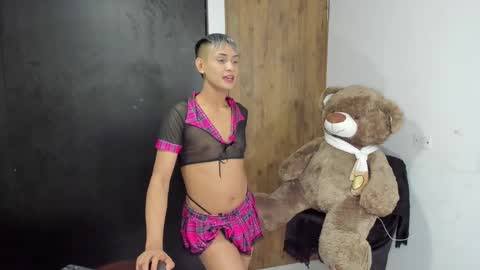 Snapshot of goldenangels1 chatting on October 13, 2025, 10:10 pm goldenangels1 online show from October 13, 2025, 10:10 pm