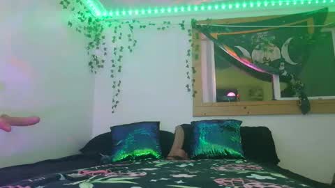XxPretentious PeachxX online show from May 3, 2026, 7:14 am