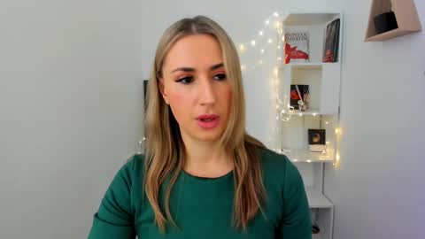 Olivia online show from February 10, 2025, 3:24 am