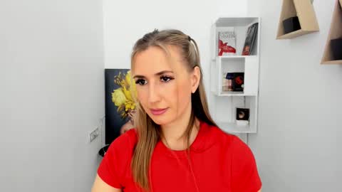 Olivia online show from February 13, 2025, 12:32 pm