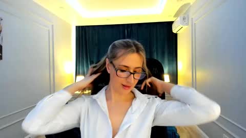 Olivia online show from February 20, 2025, 9:44 am