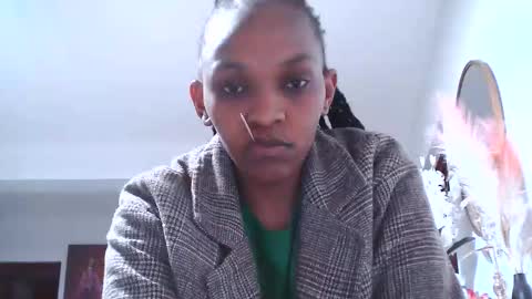 goldenmusexo online show from April 16, 2026, 10:56 pm