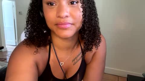 GoldenPuss online show from September 23, 2025, 4:10 pm