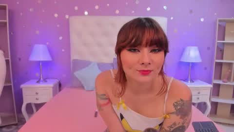 goldentemptation_ online show from February 16, 2026, 7:43 pm