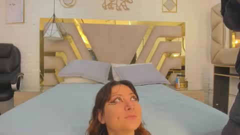 Snapshot of goldentemptation_ chatting on May 13, 2026, 1:30 pm goldentemptation_ online show from May 13, 2026, 1:30 pm
