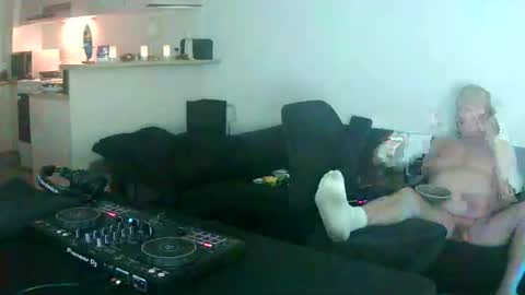 Snapshot of goldyguy011 chatting on May 8, 2026, 8:41 am goldyguy011 online show from May 8, 2026, 8:41 am