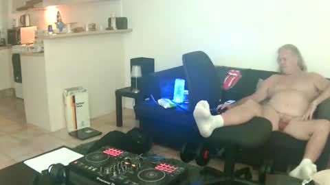 Snapshot of goldyguy011 chatting on May 25, 2026, 6:41 am goldyguy011 online show from May 25, 2026, 6:41 am