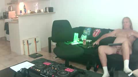 Snapshot of goldyguy011 chatting on May 26, 2026, 12:28 am goldyguy011 online show from May 26, 2026, 12:28 am