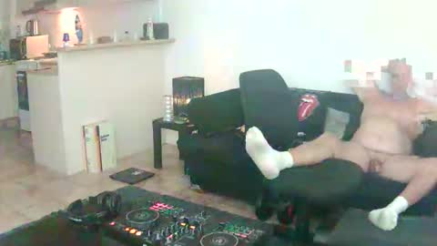 Snapshot of goldyguy011 chatting on June 2, 2026, 5:48 pm goldyguy011 online show from June 2, 2026, 5:48 pm