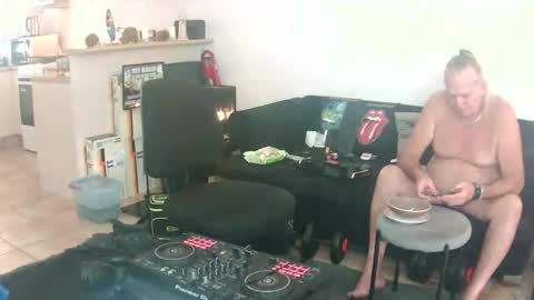 Snapshot of goldyguy011 chatting on June 13, 2026, 1:47 am goldyguy011 online show from June 13, 2026, 1:47 am