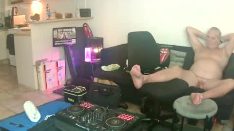 Snapshot of goldyguy011 chatting on June 14, 2026, 3:58 pm goldyguy011 online show from June 14, 2026, 3:58 pm