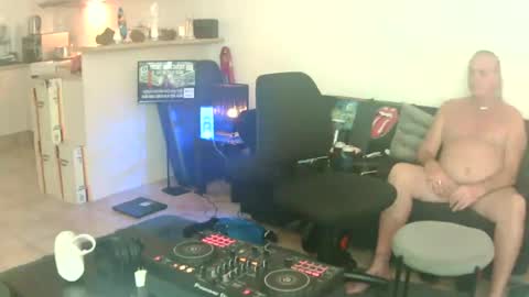Snapshot of goldyguy011 chatting on June 22, 2026, 11:35 pm goldyguy011 online show from June 22, 2026, 11:35 pm
