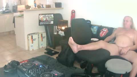 Snapshot of goldyguy011 chatting on July 8, 2026, 12:26 am goldyguy011 online show from July 8, 2026, 12:26 am
