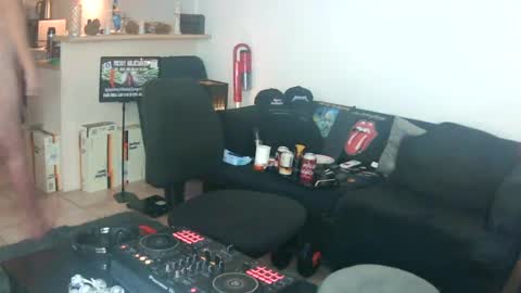 Snapshot of goldyguy011 chatting on July 19, 2026, 11:58 am goldyguy011 online show from July 19, 2026, 11:58 am