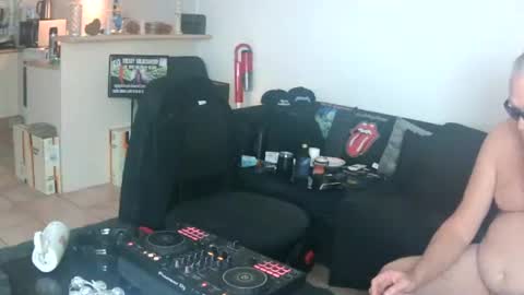 Snapshot of goldyguy011 chatting on July 21, 2026, 7:05 pm goldyguy011 online show from July 21, 2026, 7:05 pm