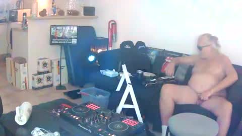 Snapshot of goldyguy011 chatting on July 23, 2026, 1:58 am goldyguy011 online show from July 23, 2026, 1:58 am