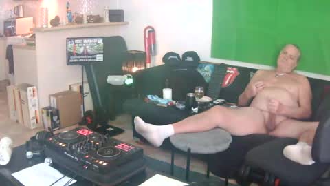 Snapshot of goldyguy011 chatting on July 30, 2026, 12:09 am goldyguy011 online show from July 30, 2026, 12:09 am