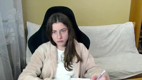 Snapshot of good__night chatting on June 4, 2026, 5:19 pm Elizabeth Effie online show from June 4, 2026, 5:19 pm