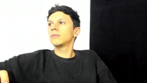 Snapshot of goodboy69i chatting on February 10, 2025, 10:30 pm goodboy69i online show from February 10, 2025, 10:30 pm