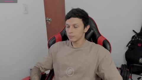 Snapshot of goodboy69i chatting on October 1, 2025, 3:51 pm goodboy69i online show from October 1, 2025, 3:51 pm