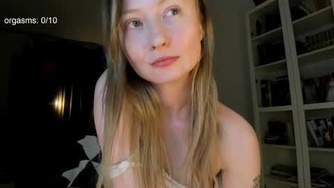 Snapshot of goodg_oddamn chatting on June 7, 2026, 8:12 pm SOPHIE online show from June 7, 2026, 8:12 pm