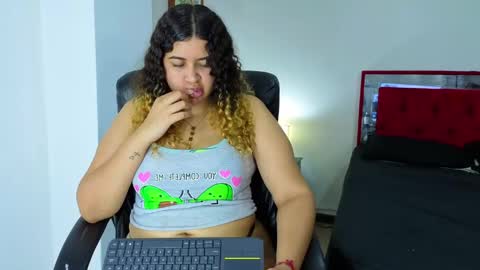 Goodgirlxxxl online show from April 28, 2026, 2:27 am