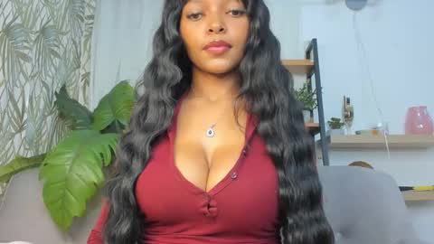 Dominique online show from December 14, 2025, 4:45 pm