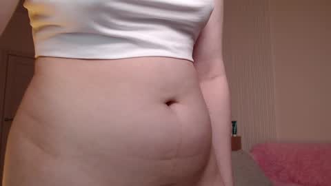 Snapshot of goose_pagoda chatting on June 1, 2026, 7:37 pm Yulia 24 online show from June 1, 2026, 7:37 pm