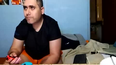 Snapshot of gorak32 chatting on January 30, 2025, 11:02 pm GoraK online show from January 30, 2025, 11:02 pm