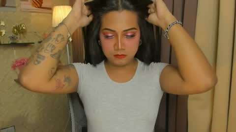 RIANA online show from July 22, 2026, 6:32 pm