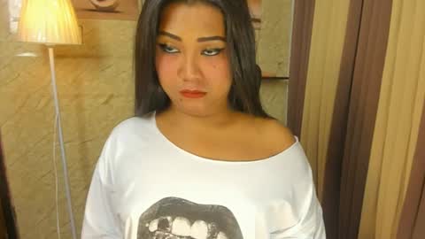 RIANA online show from July 26, 2026, 6:04 pm