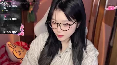 gorgeous girl33 online show from December 20, 2024, 12:38 pm