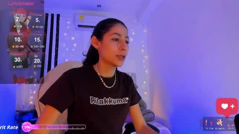 Snapshot of gorgeous_t chatting on May 25, 2026, 8:15 pm i am Jessi I love animals and drawing I hope to get along with everyone. XOXO online show from May 25, 2026, 8:15 pm