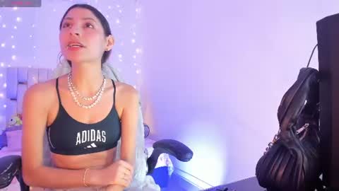 Snapshot of gorgeous_t chatting on June 11, 2026, 7:23 pm i am Jessi I love animals and drawing I hope to get along with everyone. XOXO online show from June 11, 2026, 7:23 pm