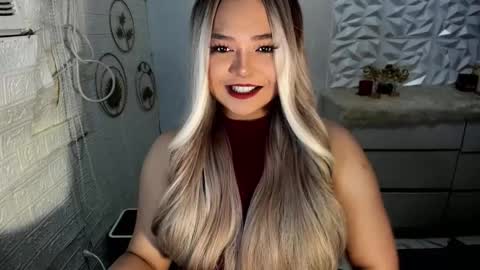 Snapshot of gorgeousamandarose chatting on October 31, 2025, 1:45 pm Amanda rose online show from October 31, 2025, 1:45 pm