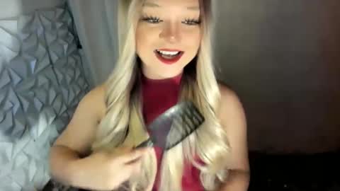 Snapshot of gorgeousamandarose chatting on May 29, 2026, 12:41 am Amanda rose online show from May 29, 2026, 12:41 am