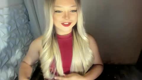 Snapshot of gorgeousamandarose chatting on May 31, 2026, 2:35 pm Amanda rose online show from May 31, 2026, 2:35 pm