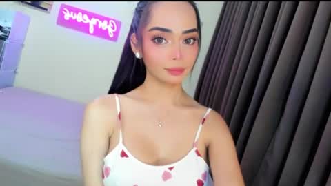Snapshot of gorgeoustransgirl chatting on July 4, 2026, 7:31 pm Emmy online show from July 4, 2026, 7:31 pm