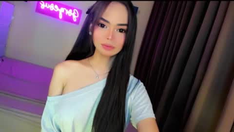 Snapshot of gorgeoustransgirl chatting on July 22, 2026, 8:22 pm Emmy online show from July 22, 2026, 8:22 pm