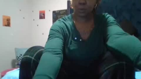 Sue Goddess online show from November 17, 2025, 8:14 pm